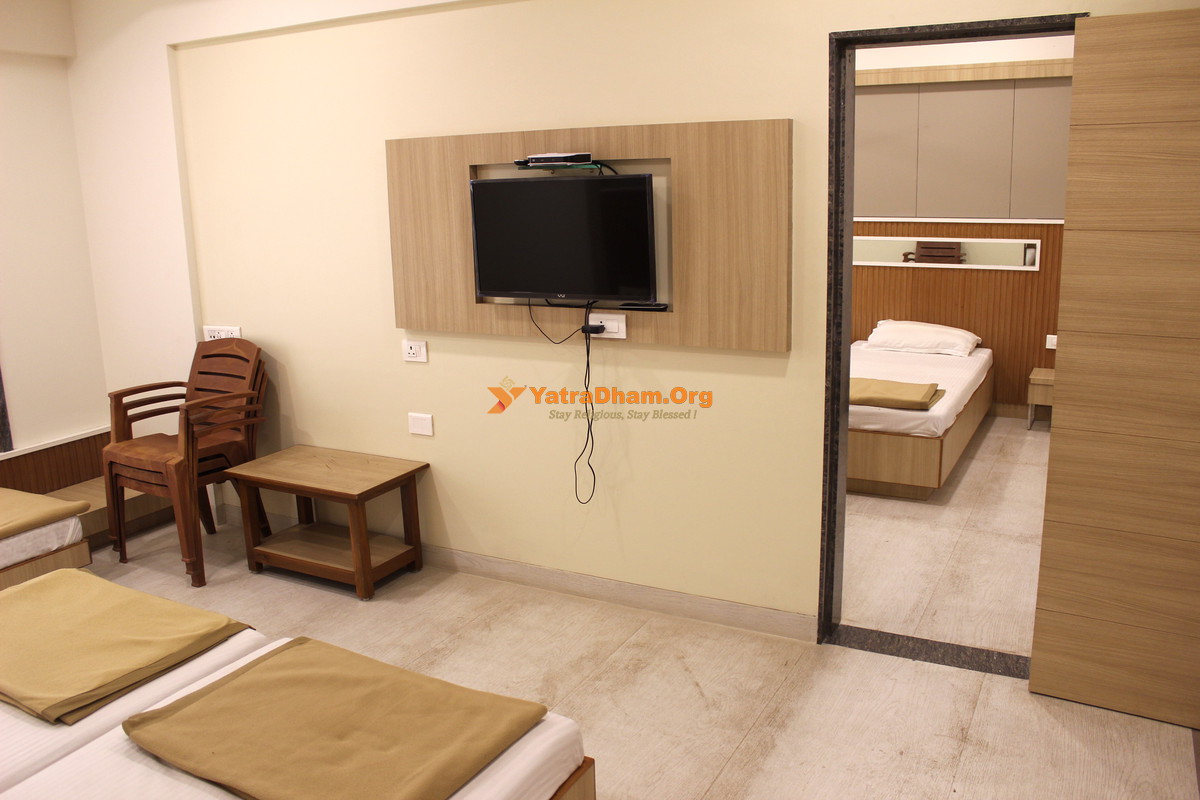 New Patel Sanatorium Lonavala 3 Bed Room
