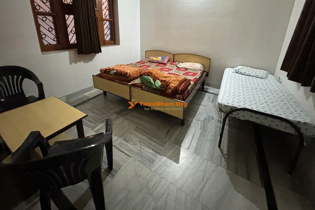 Ma Katyani Mandir Gian Kartar Ashram Rishikesh 3 Bed Room