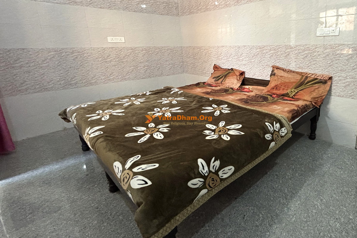 Shree Ramswaroop Ashram Rishikesh 2 Bed Room