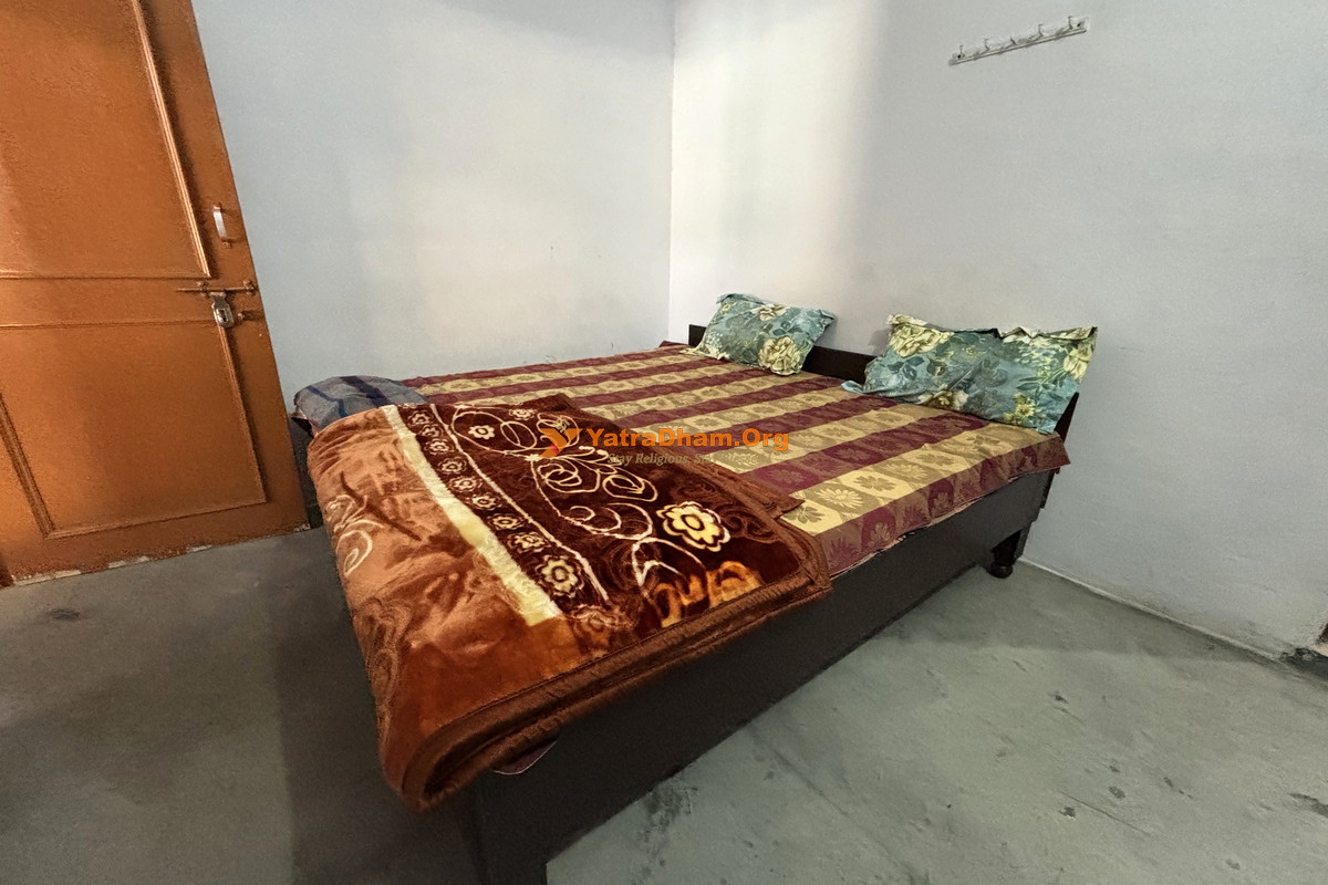 Shree Ramswaroop Ashram Rishikesh 2 Bed Room
