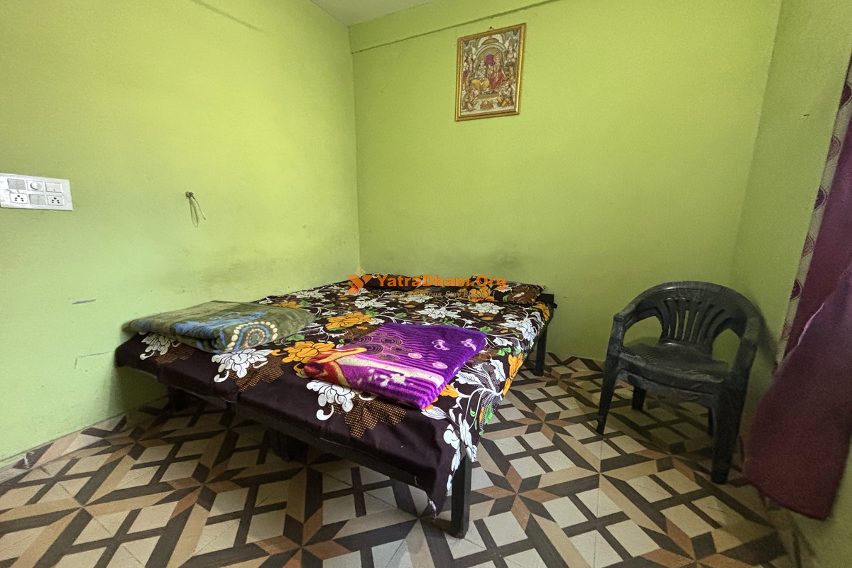 Gayatri Ashram Rishikesh 3 Bed Room View