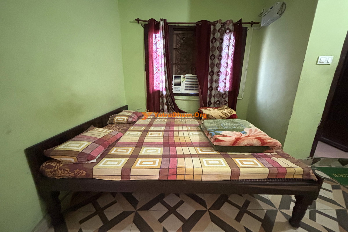 Gayatri Ashram Rishikesh 2 Bed Room View