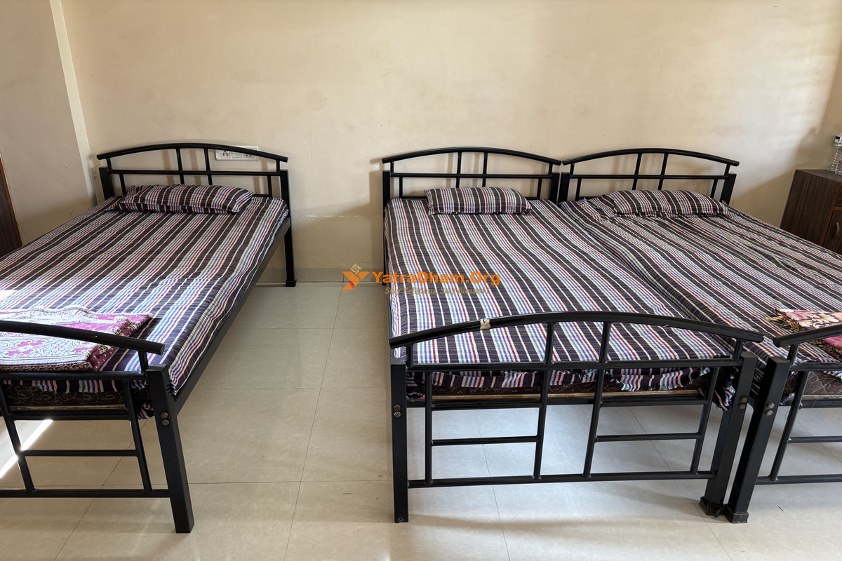 Laxman Baug Devasthan Pandharpur 3 Bed Room