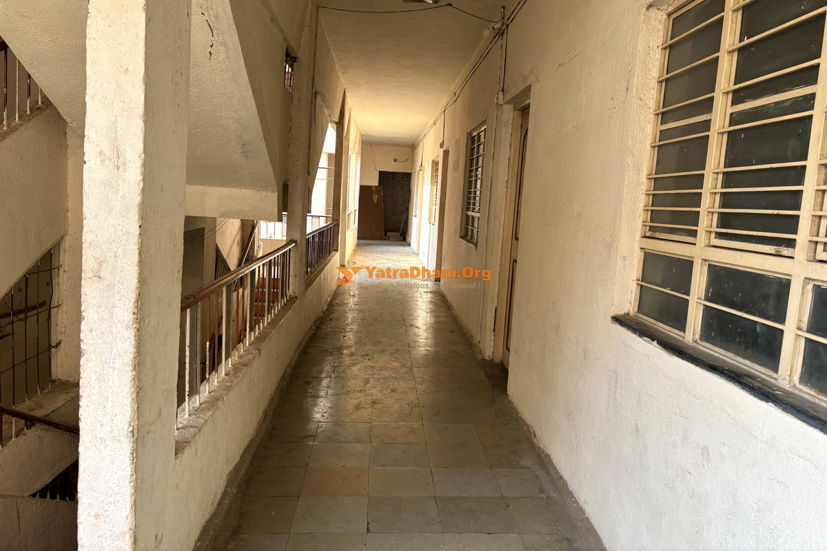 Maheshwari Bhakta Niwas Pandharpur 2 Bed Room