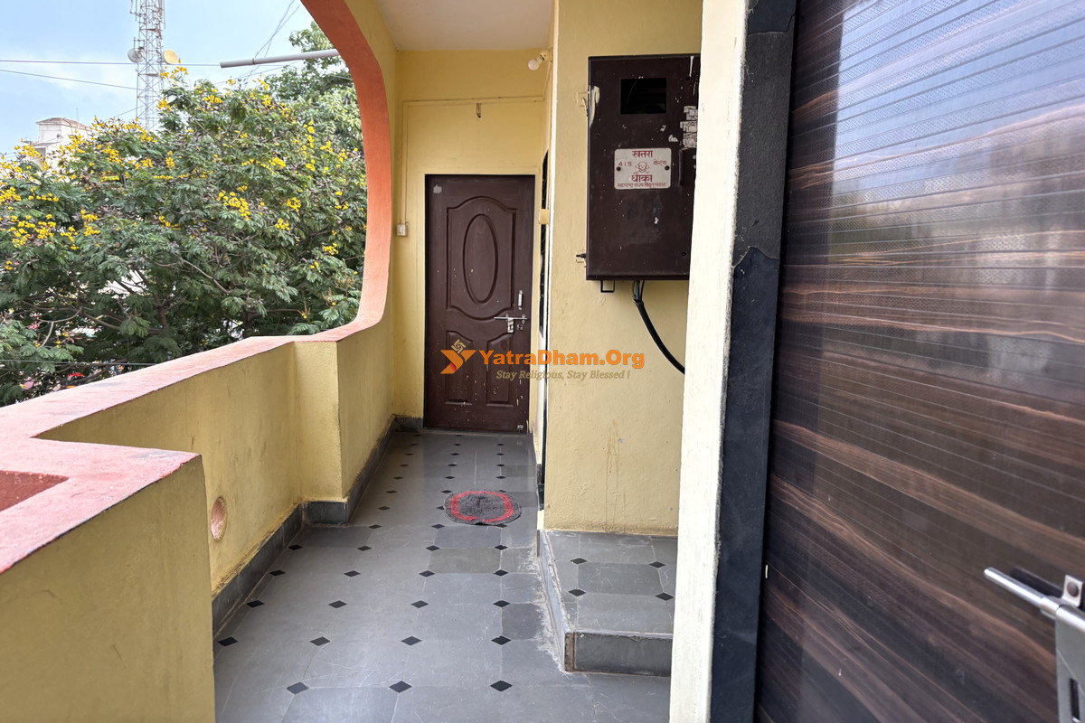 Shiv Parvati Bhakt Niwas Tuljapur Lobby View