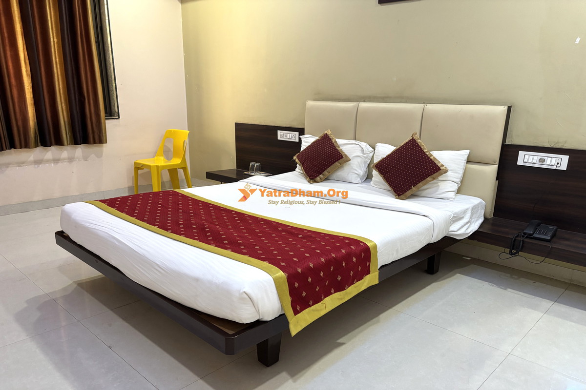 Hotel President Palace Akkalkot 2 Bed Room