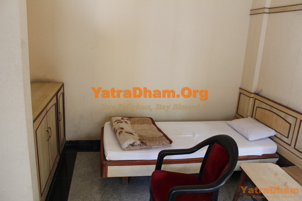 Falna Shri Jain Atithi Bhavan Room View 