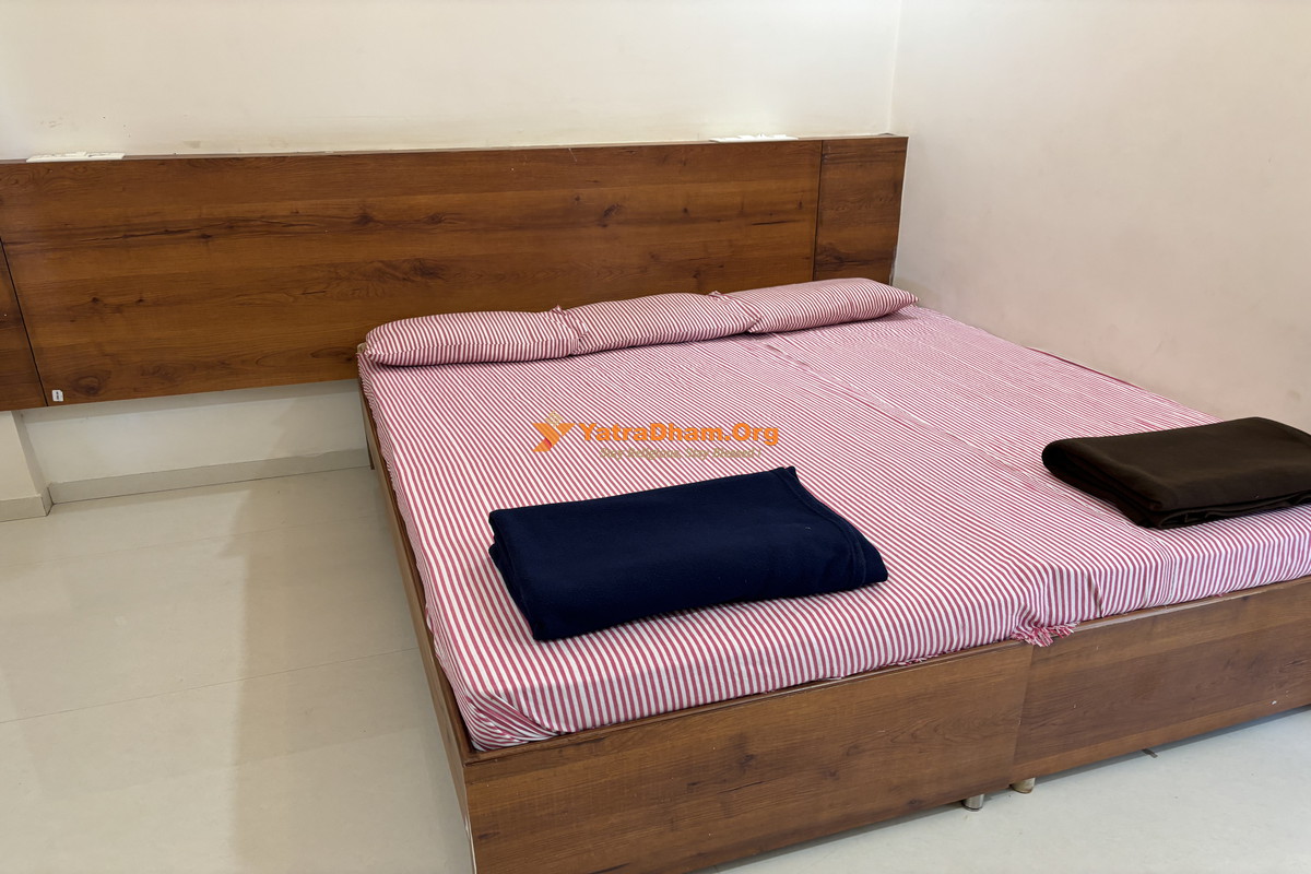 Sri Swami Samarth Rajeraya Math Akkalkot 2 Bed Room