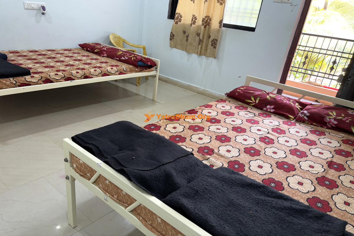 Dandawate Ashram Ganagapur 4 Bed Room View