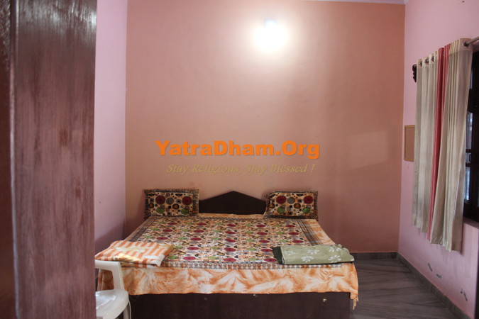Maha Mrityunjay Ashram Poicha (Dariapur) Room