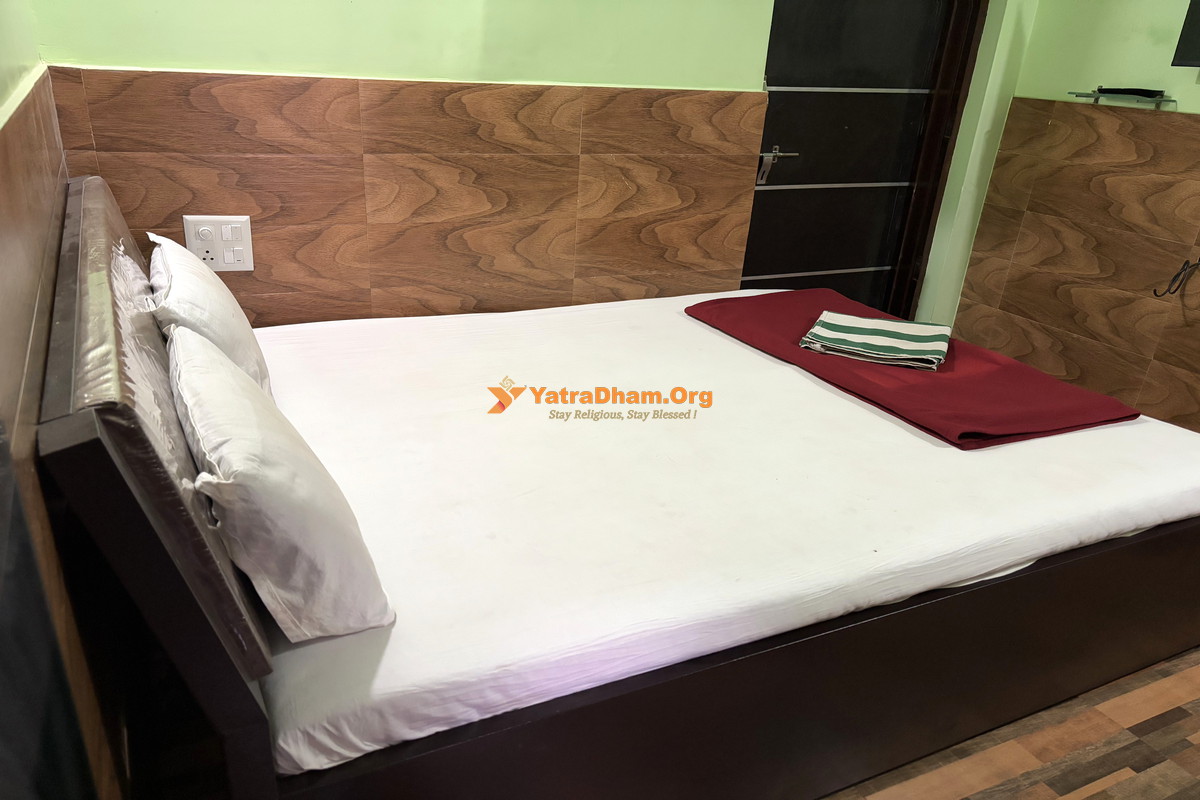 Chinmay Yatri Niwas Kolhapur 2 Bed Room View