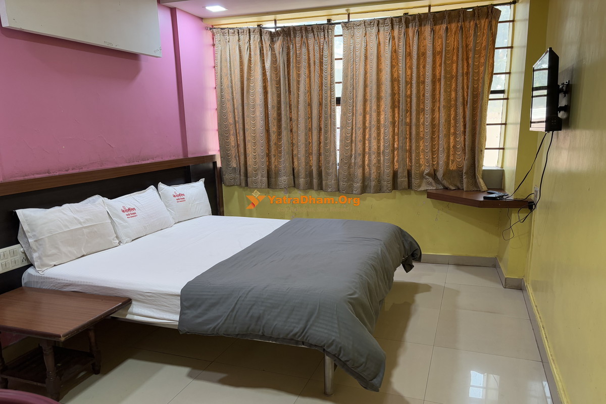 Kedarling Yatri Nivas Kolhapur 2 Bed Room View