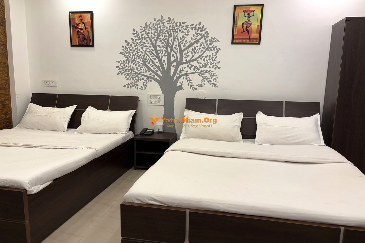 Om Shri Yatri Nivas Kolhapur 4 Bed Room View