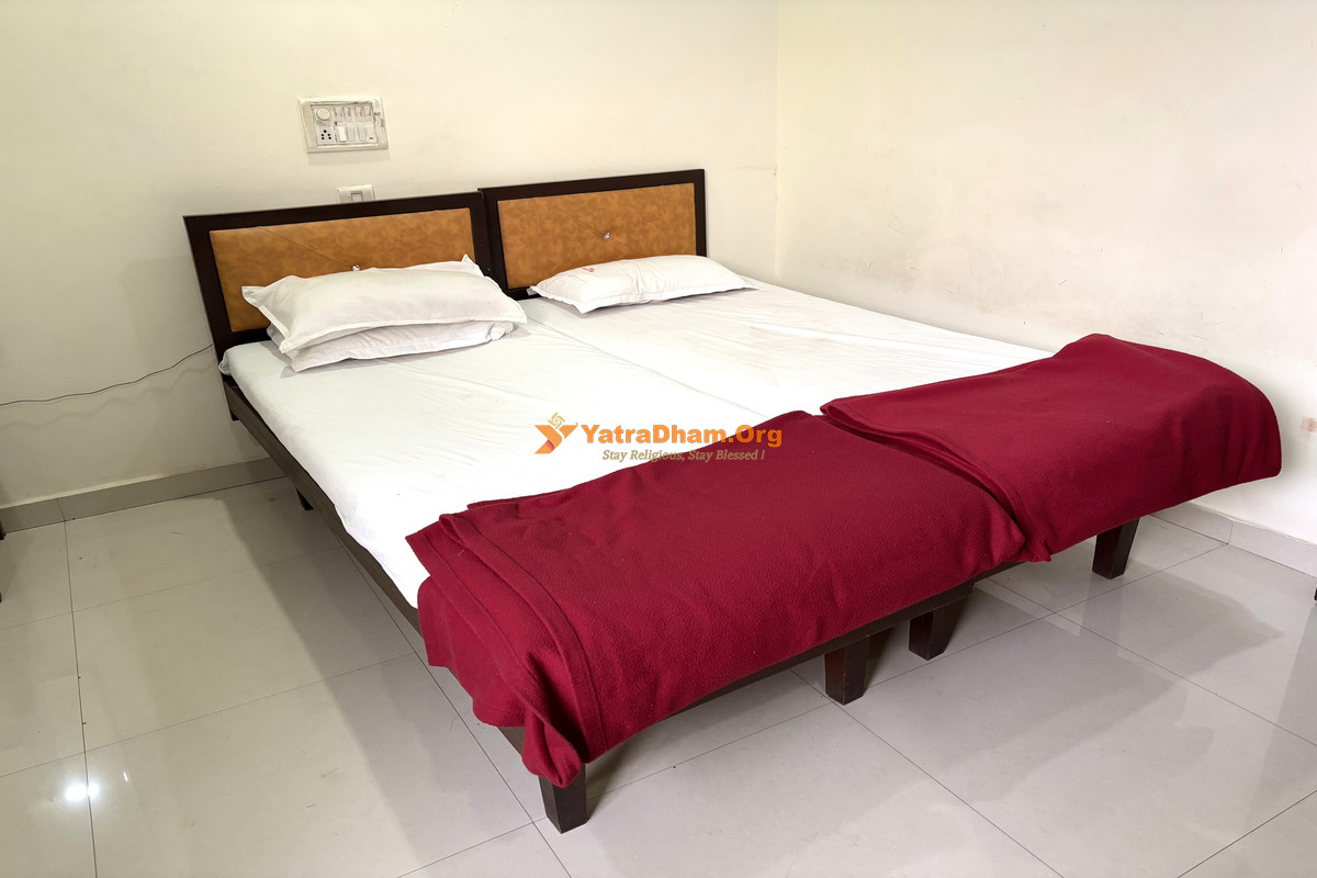 Wadikar Bhakta Niwas Kolhapur 2 Bed Room View