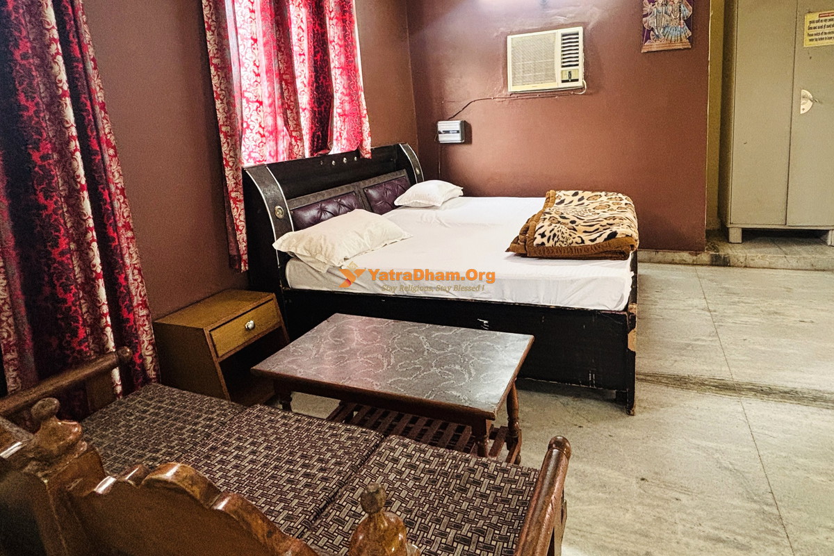 Naya Rangji Mandir Vrindavan 2 Bed Room
