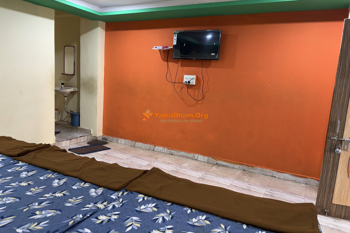 Paradise Yatri Niwas Kolhapur 6 Bed Room View