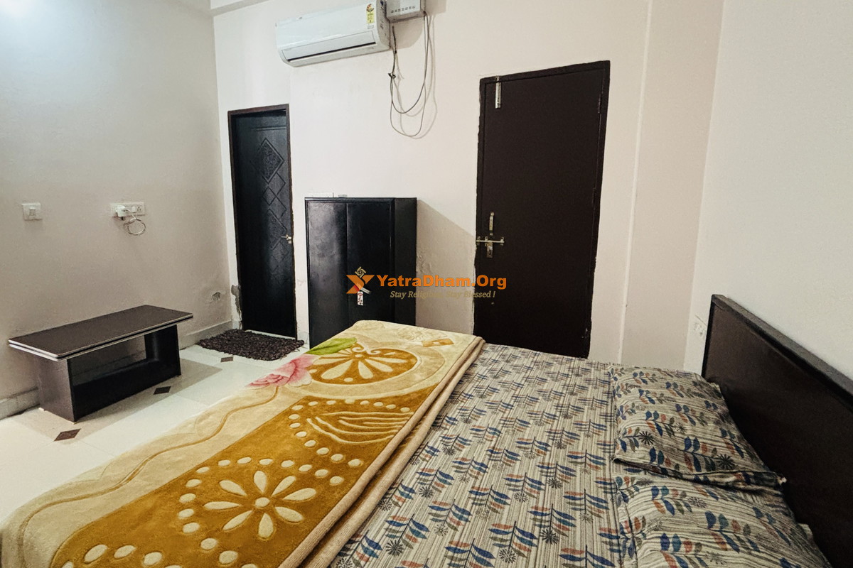 Maa Shridevi Kripa Kalpataru Ashram Vrindavan 2 Bed Room