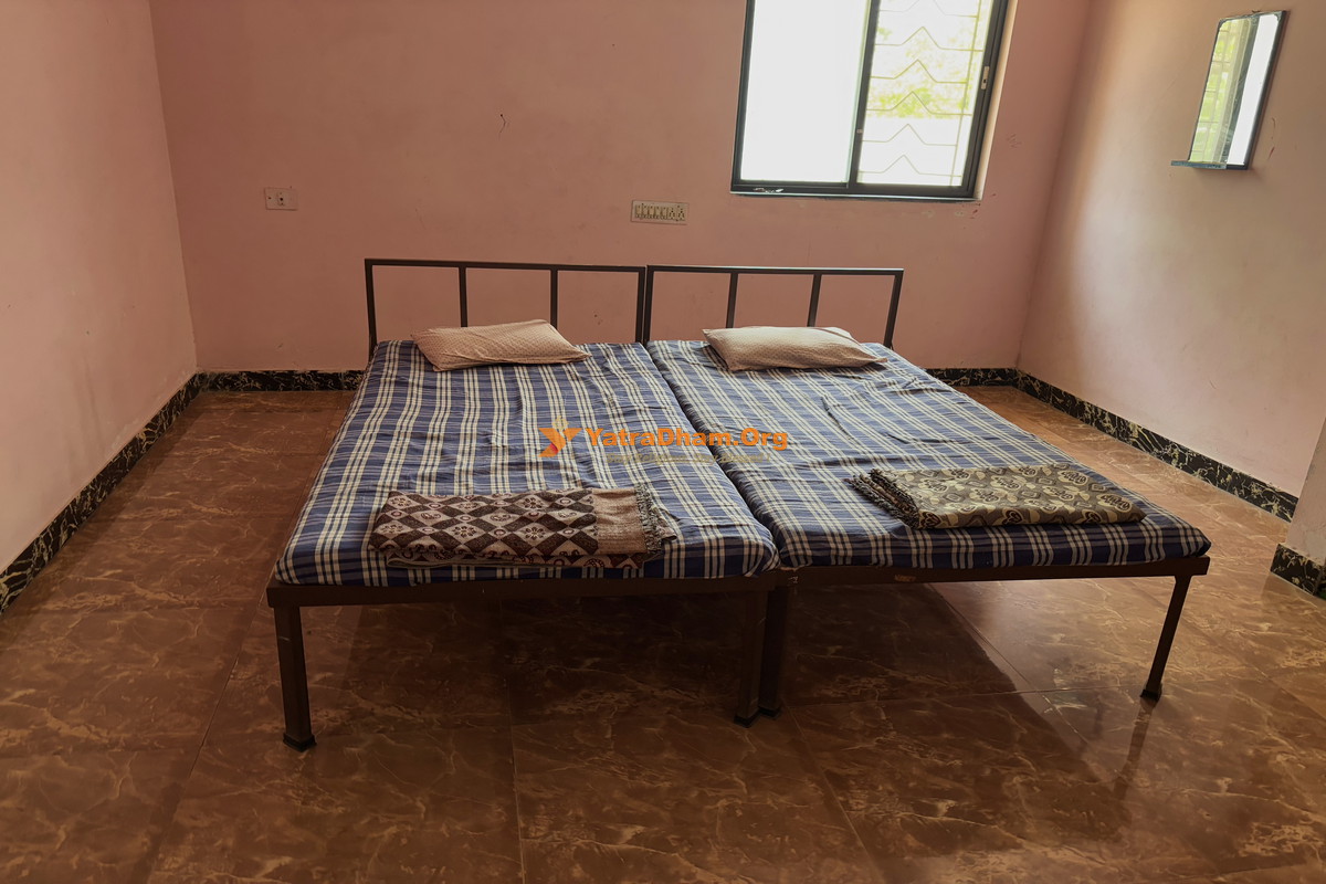 Balkrishna Haveli Yatri (Bhakta) Niwas Kolhapur 2 Bed Room View