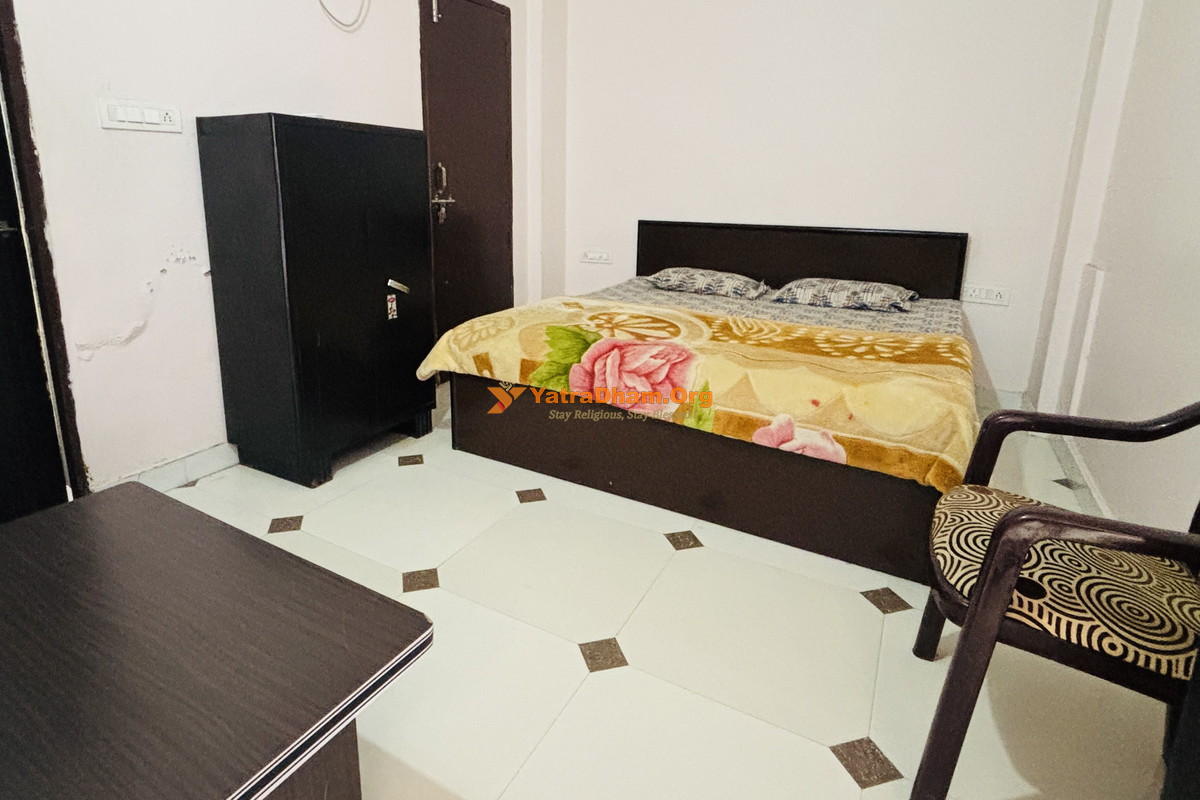 Maa Shridevi Kripa Kalpataru Ashram Vrindavan 2 Bed Room
