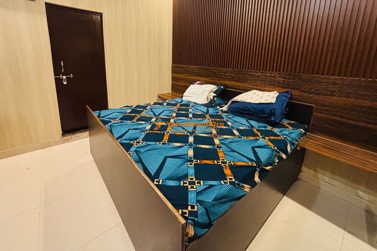 Bhargava Ashram Yatri Niwas Vrindavan 2 Bed Room