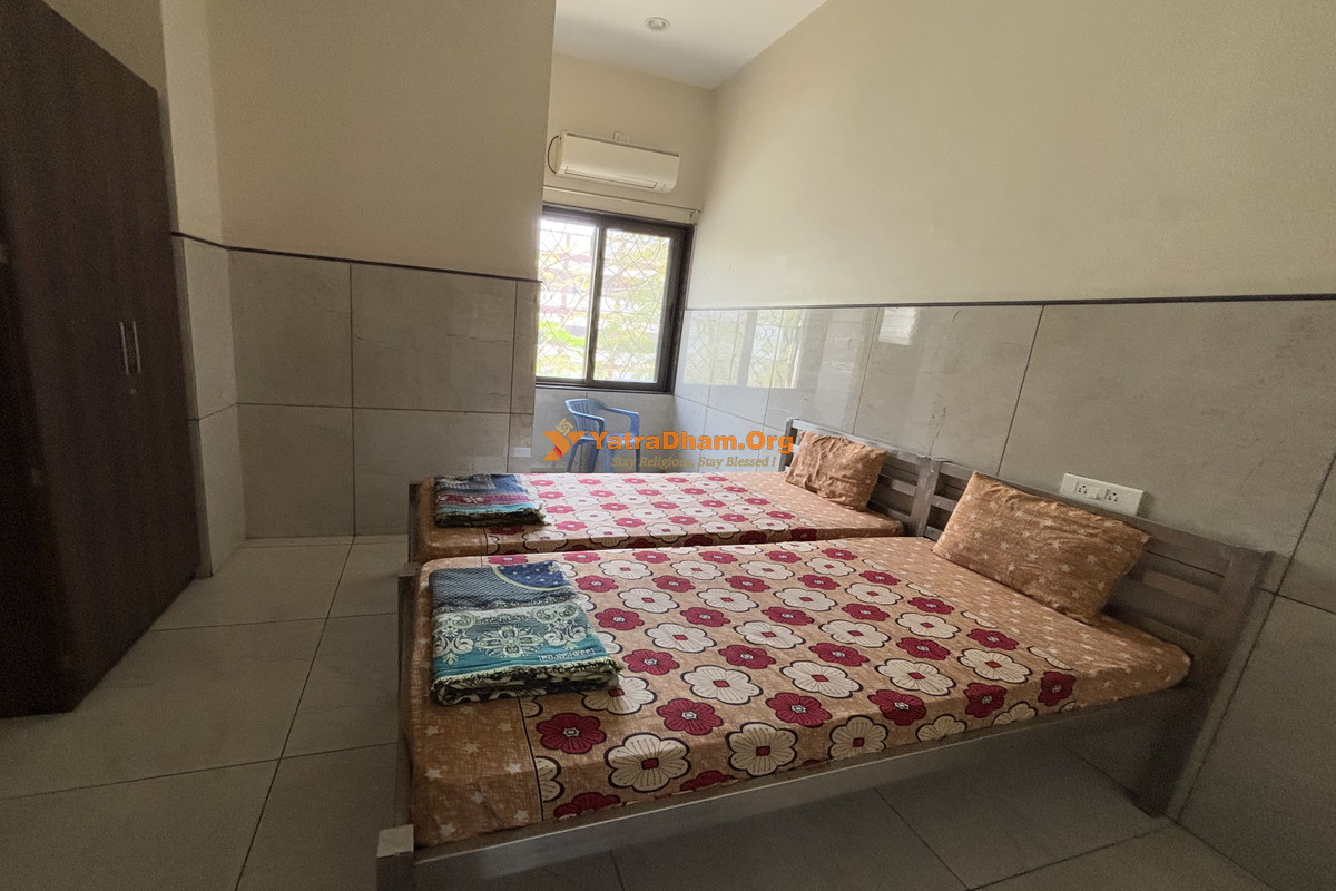 Najushree Jain Samaj Bhavan Pune 2 Bed Room