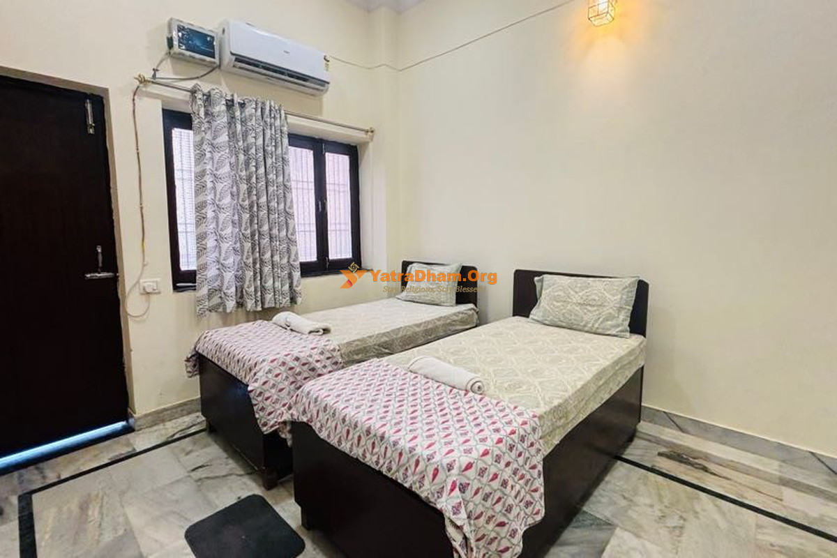 ISKCON Seva Sadan (1) Vrindavan Room