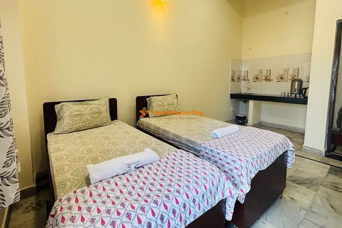 ISKCON Seva Sadan (1) Vrindavan Room
