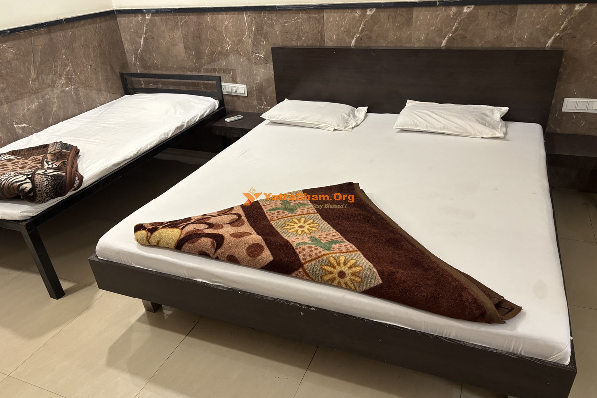 Agrawal Bhawan Ujjain 2 Bed Room