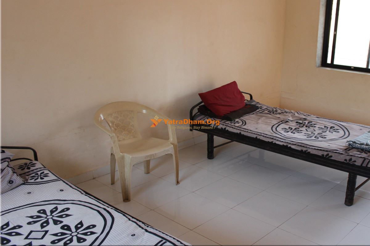 Keshav Hari Seva Ashram Junagadh Room View