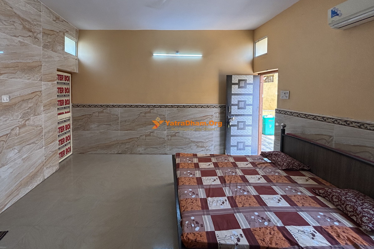 Shri Ramanuj Kot (Ramanuj Mandir) Ujjain 2 Bed Room View