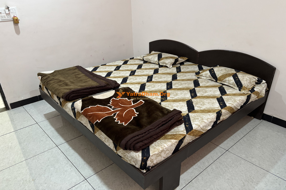 Shri Hatkeshwar Dham Mahakaleshwar Ujjain 2 Bed Room