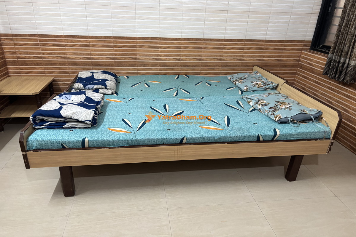 Brahmakshatriya Atithi Bhavan Dwarka 2 Bed Room
