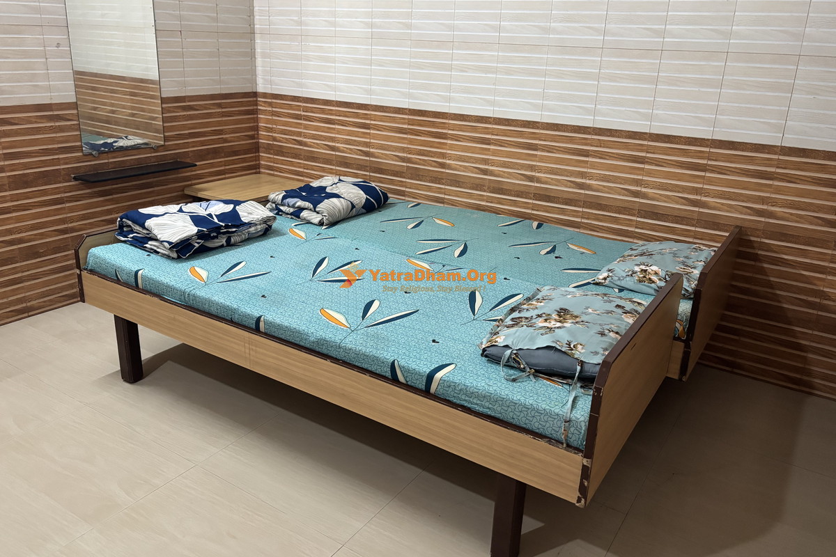 Brahmakshatriya Atithi Bhavan Dwarka 2 Bed Room