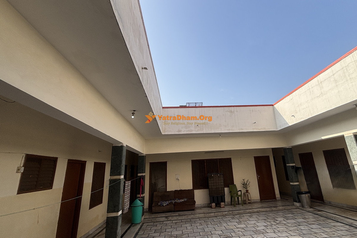 Shreeji Dham Ashram Vrindavan Interior