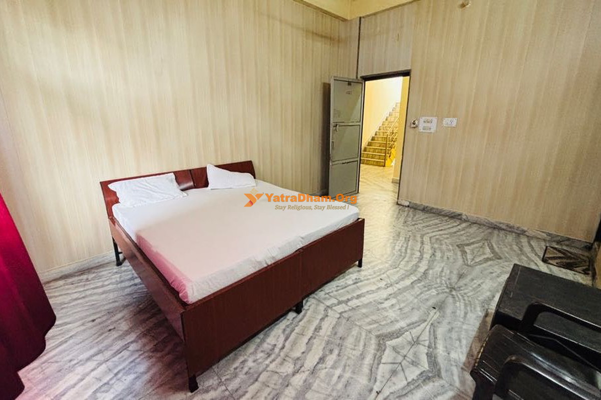 Shri Barka Dham Seva Sadan Vrindavan 2 Bed Room