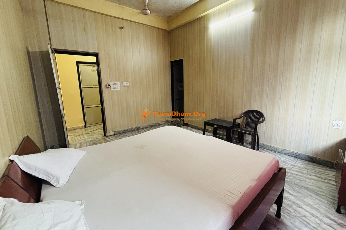 Shri Barka Dham Seva Sadan Vrindavan 2 Bed Room