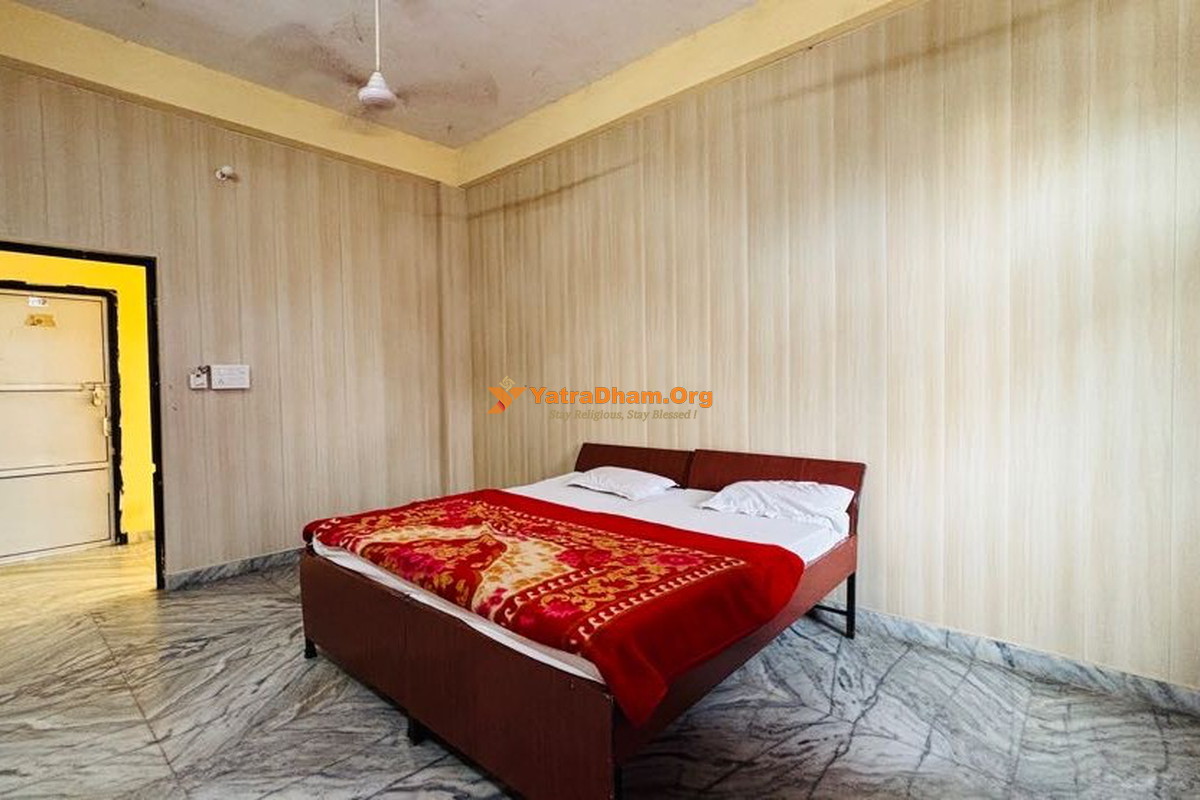 Shri Barka Dham Seva Sadan Vrindavan 2 Bed Room