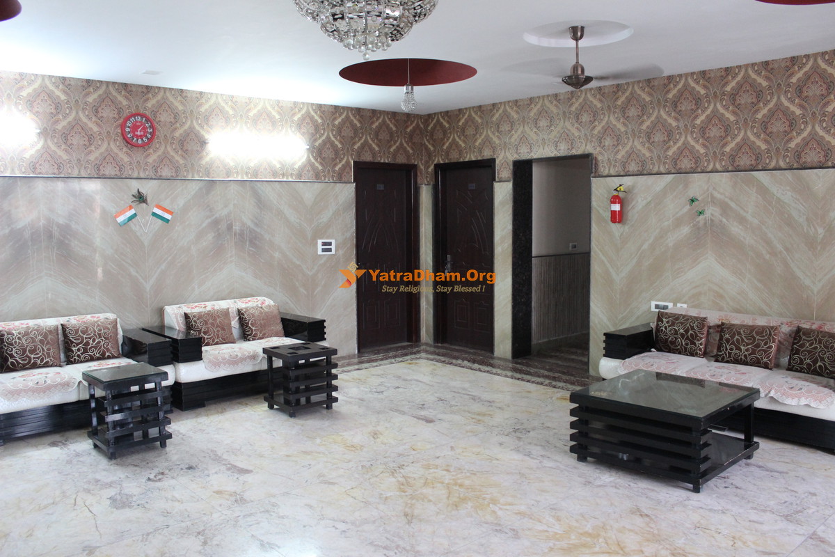 Shri Radha Damodar Dham Vrindavan Room