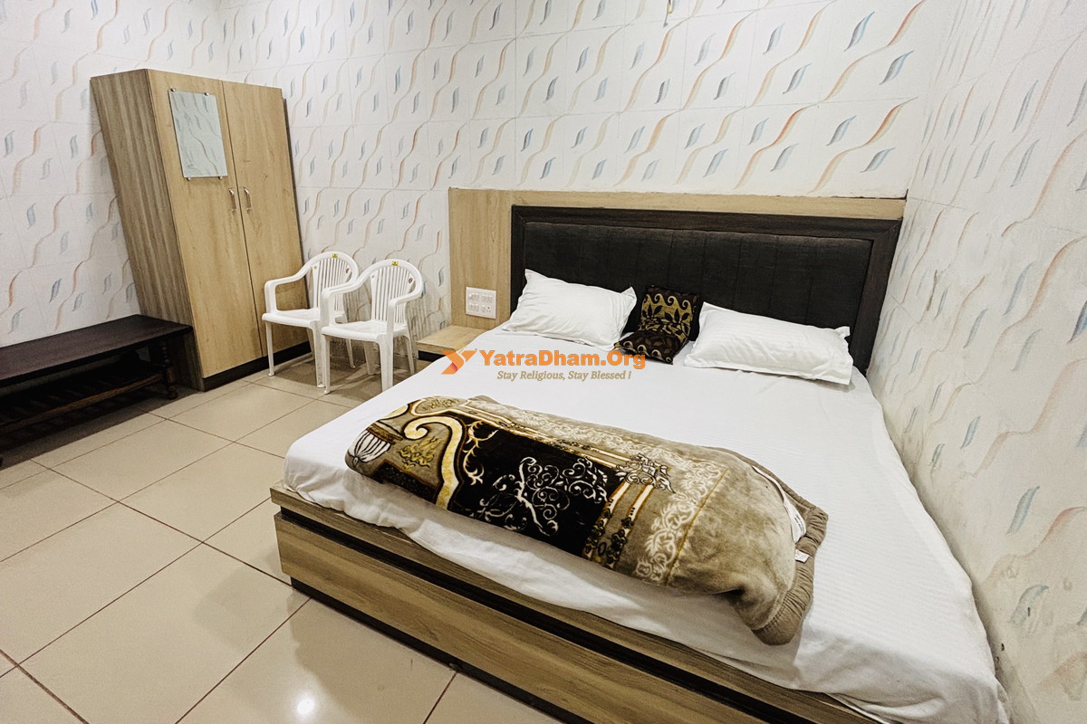 Shri Radheshyam Ashram Mathura 2 Bed Deluxe AC Room (New Building) View