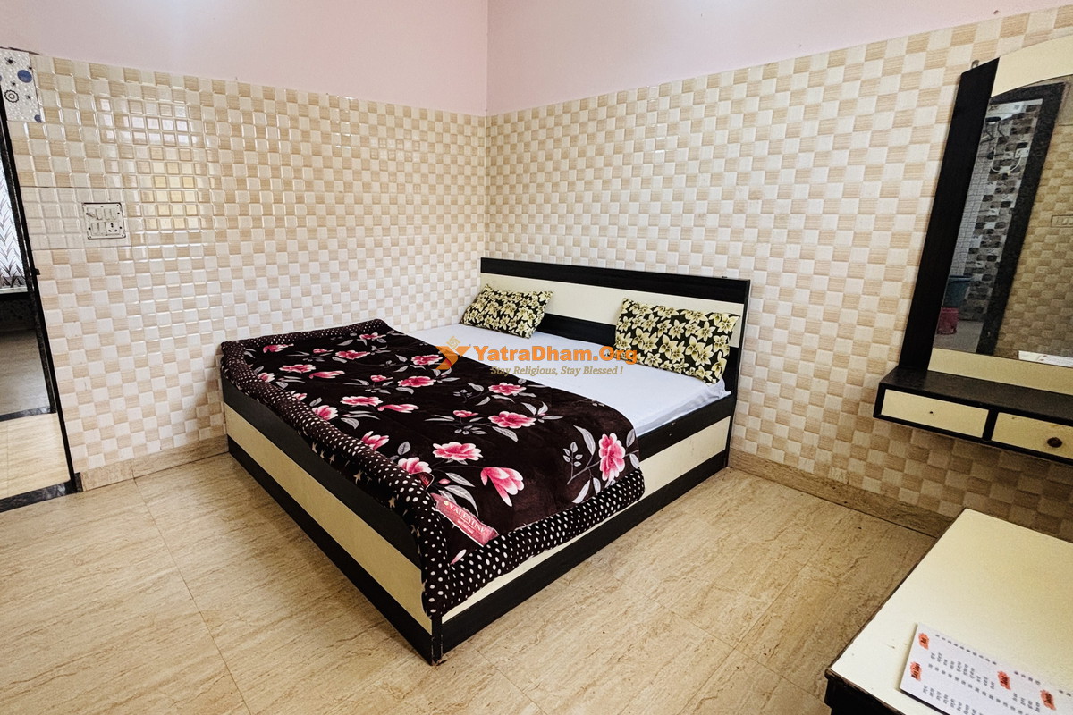 Prabhu Prem Dham Ashram Vrindavan 4 Bed Room