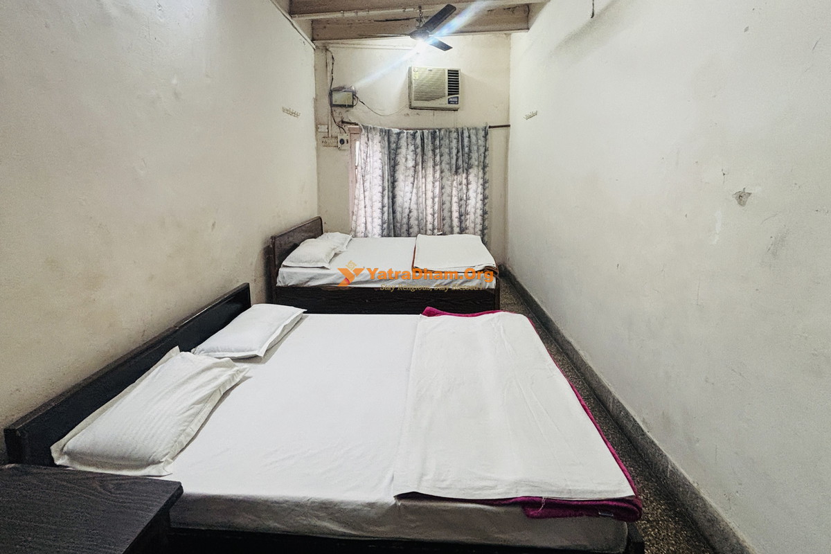 Agra Hotel Mathura 4 Bed Room