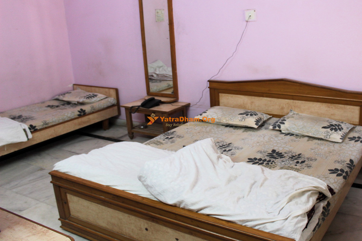 Shakti Pathikashram Ambaji 3 Bed Room