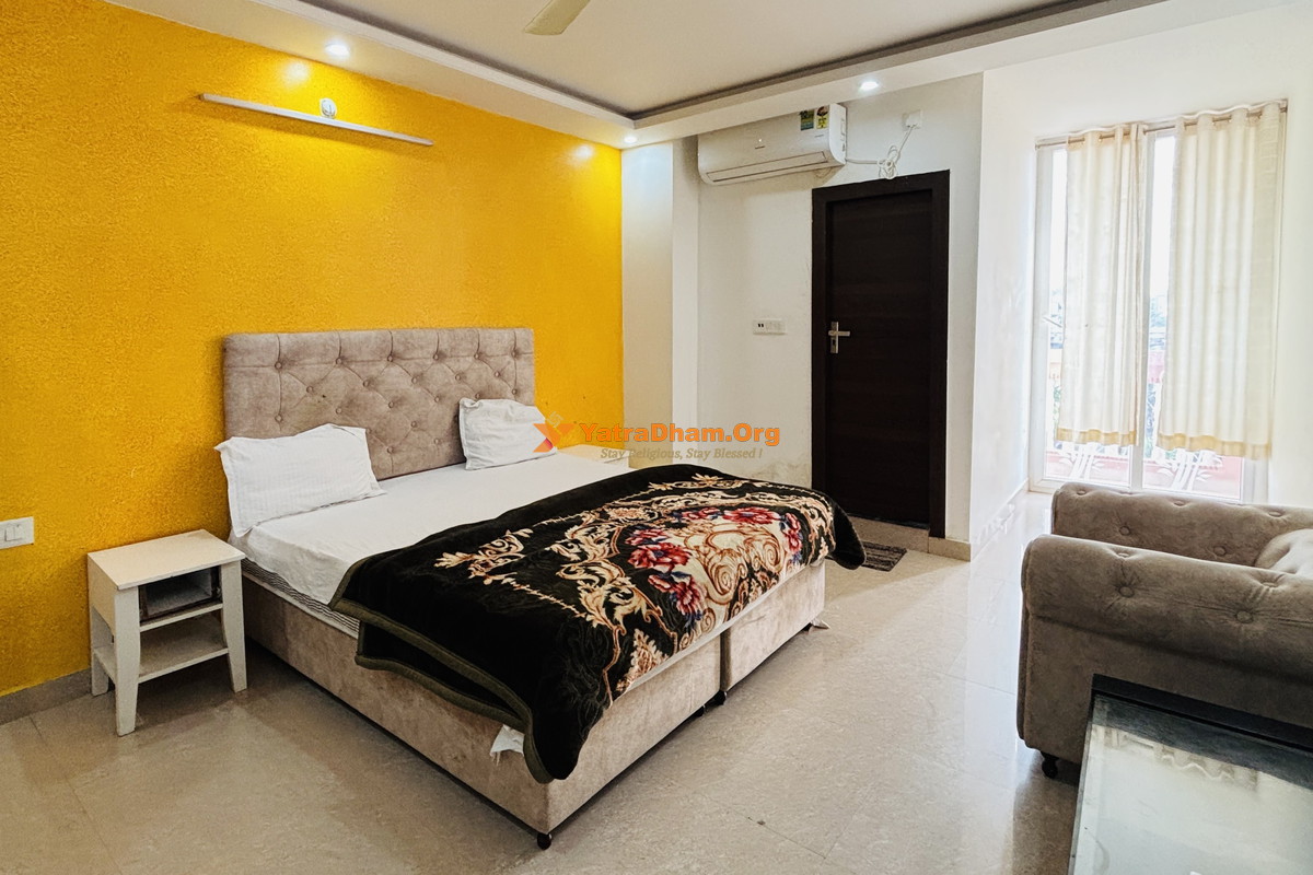 Shri Radha Kishori Seva Dham Vrindavan 2 Bed Deluxe AC Room View