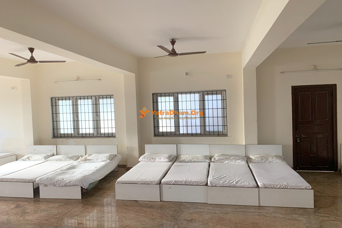 Kanyakumari Shree Mahaveer Swamy Jain Dharamshala 7 Bed Room