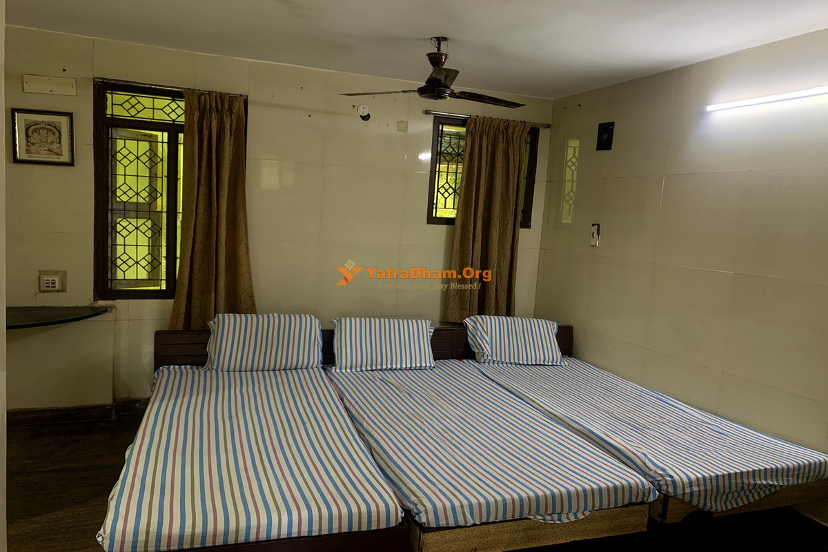 Maheshwari Bhakt Nivas Dharamshala Rameshwaram 3 Bed Room