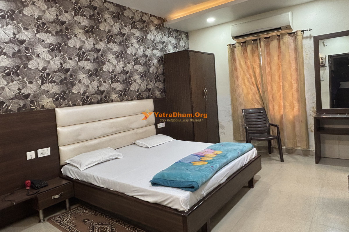 Shri Kashidham Atithi Bhawan Khatu 2 Bed Room 