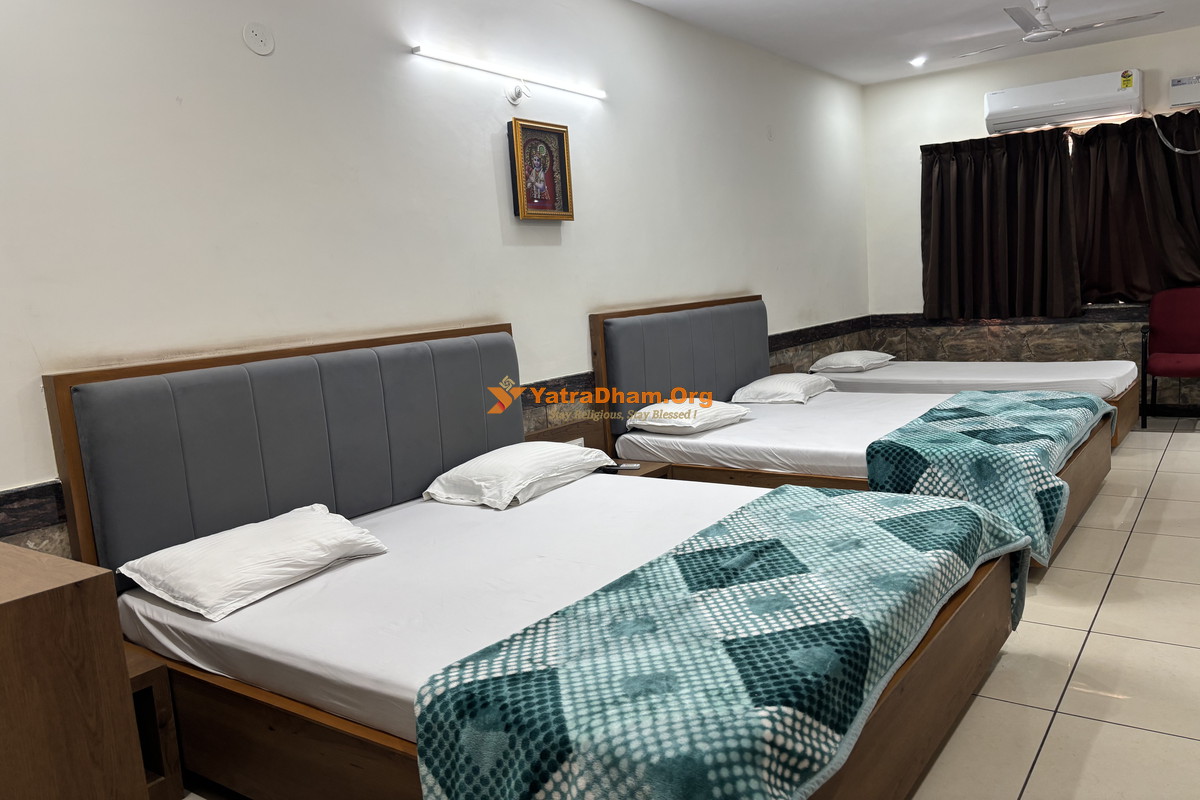Surat Bhawan Khatu 5 Bed Room