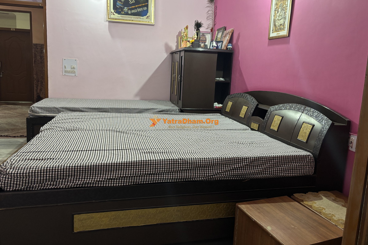 Anmol Ratan Khatu Room