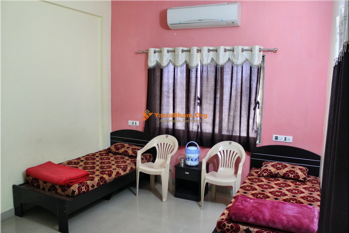 Shri Guru Rajendra Vidhyadham Tirth Palitana 2 Bed Room View