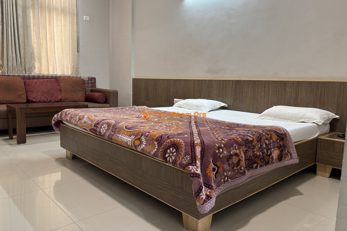 Karnavati Bhawan Dharamshala Khatu 2 Bed Room 